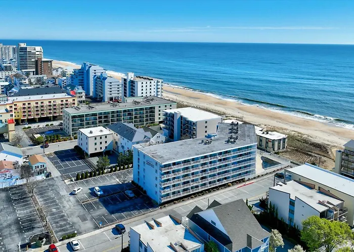 Holiday home Oceanside W Pool Steps To Ocean City